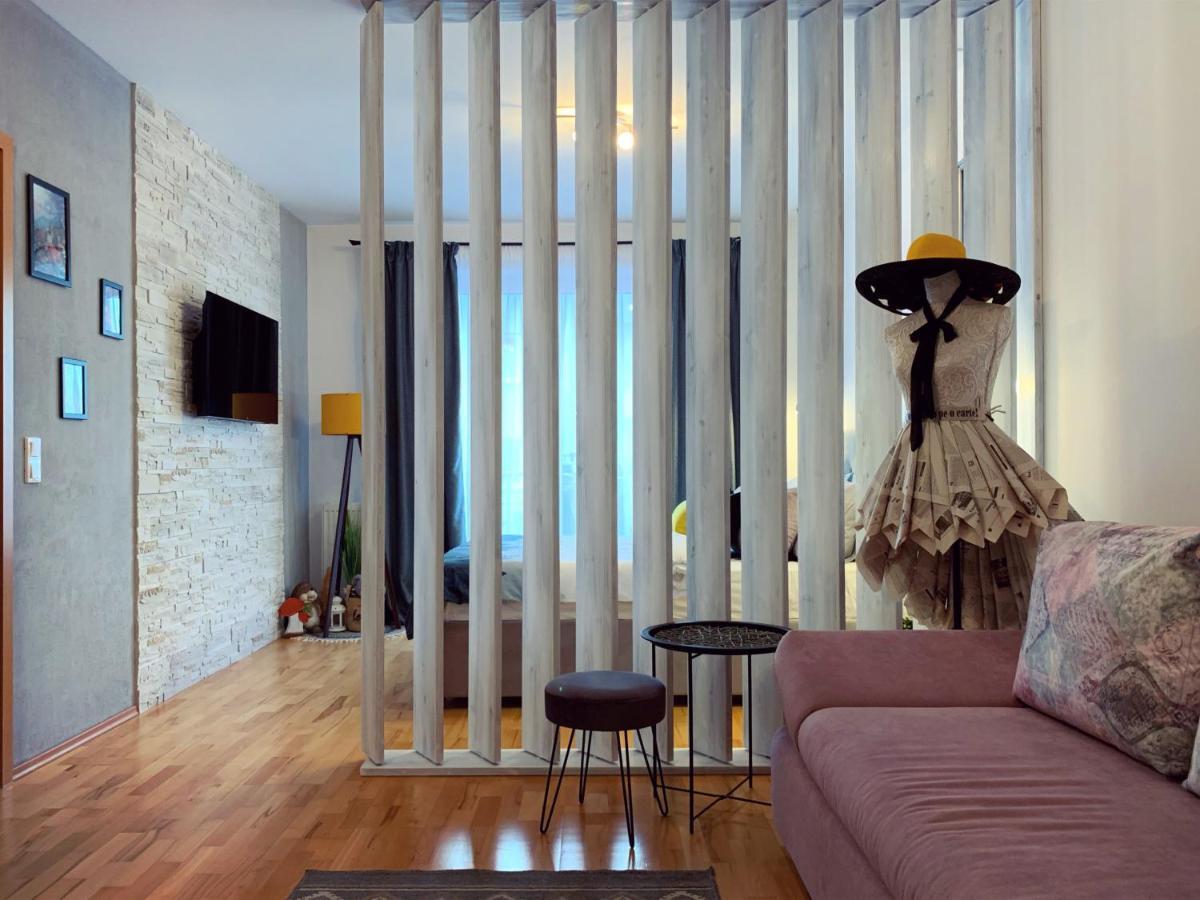 Modern Studio2 Lejlighed Braşov Eksteriør billede
